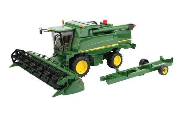 JUCARIE COMBINA JOHN DEERE T670I 1:16 U02132 BRUDER ~