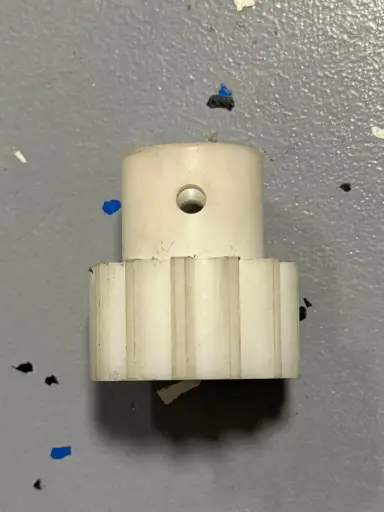 [00007735] PINION 004978.0 Z13 PLASTIC CLAAS 